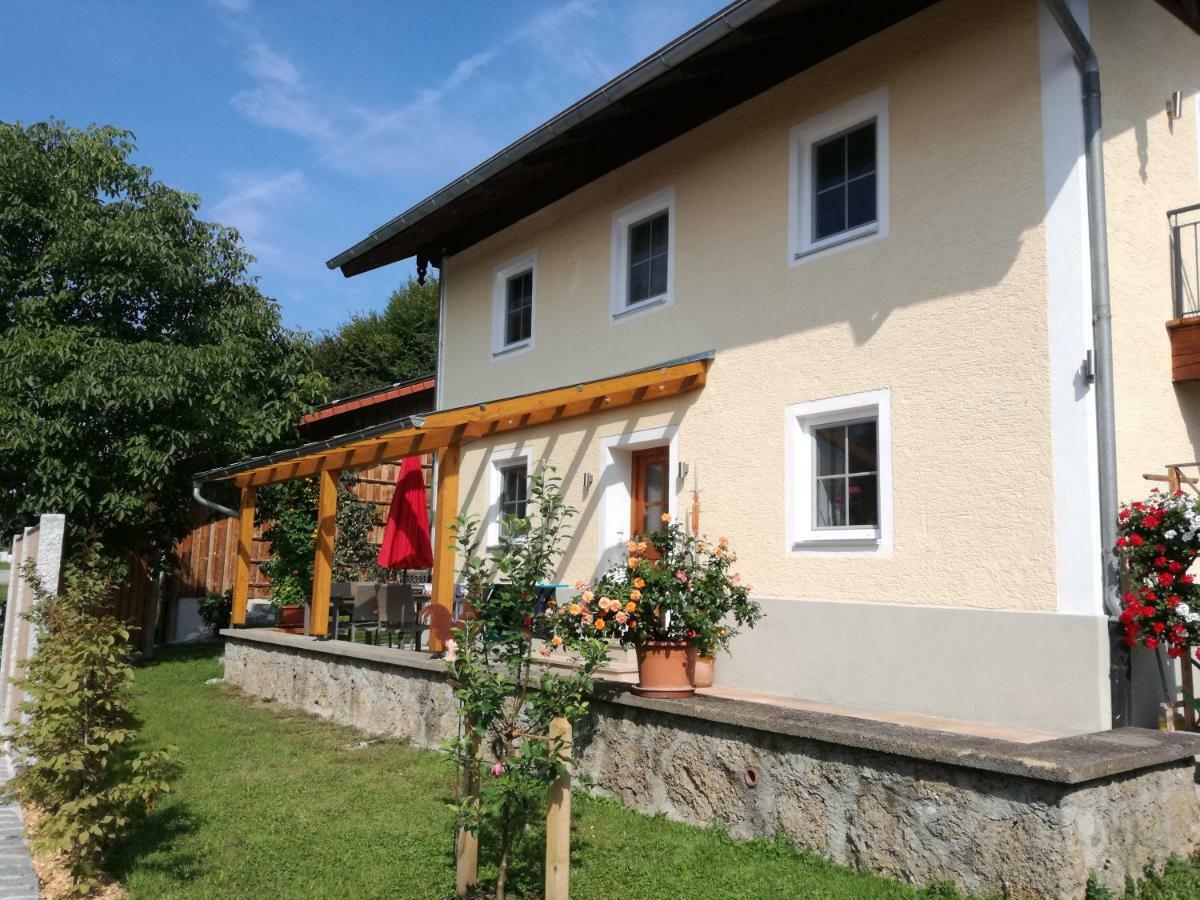 Landhof Ella - Ferienhaus Vor Den Toren Salzburgs Petting Buitenkant foto